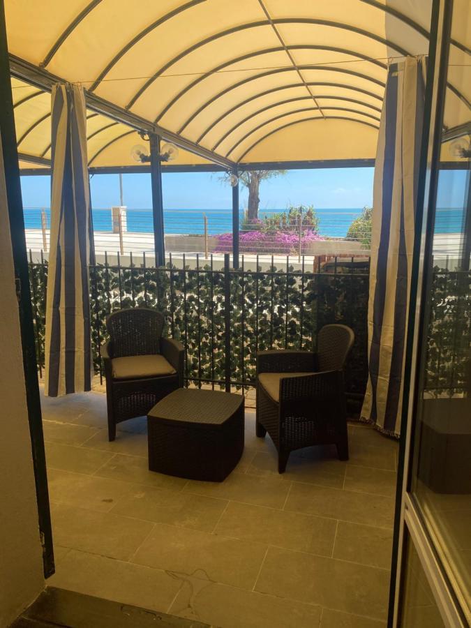 Caravella Hotel Deiva Marina Exterior foto